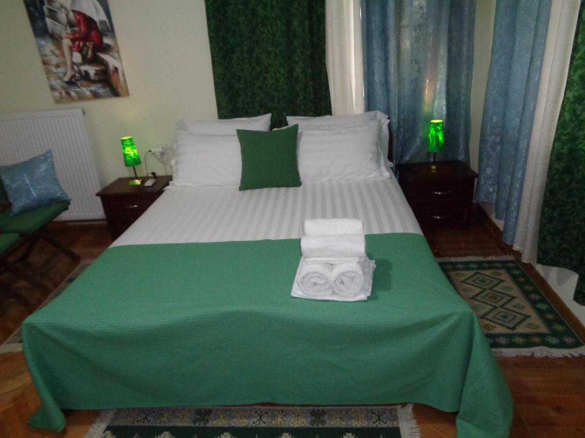 Villa Cato Sarandë エクステリア 写真