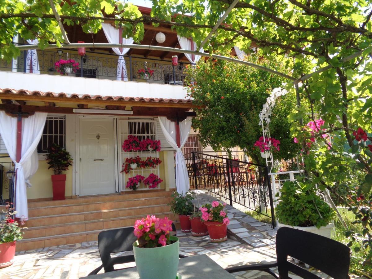 Villa Cato Sarandë エクステリア 写真